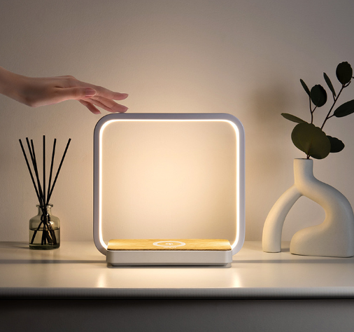 Velusure Halo™ Bedside Lamp with Wireless Charging